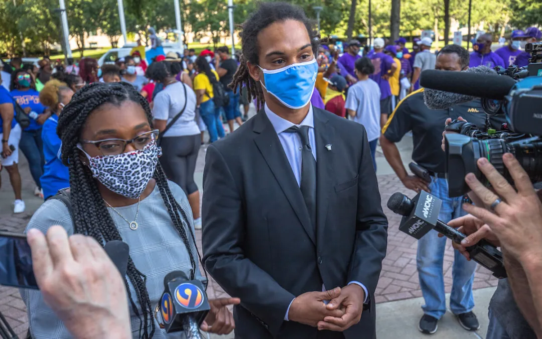 Roundup: After Police Clash With Demonstrators, Charlotte Cuts Tear Gas Funding