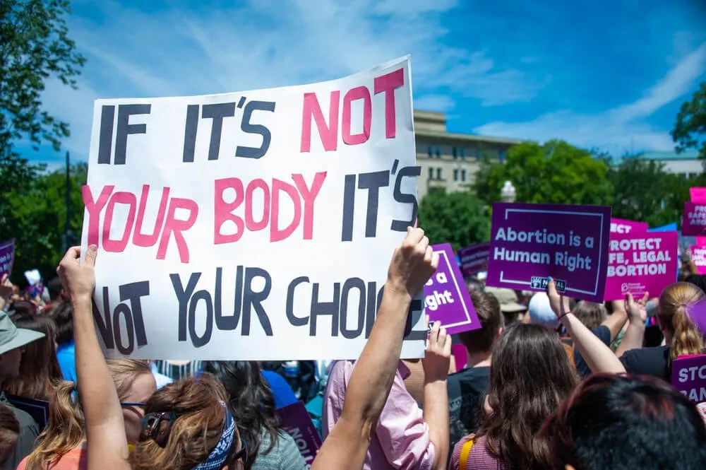 North Carolina’s Two Senators Blocked Bill Safeguarding Women’s Reproductive Rights