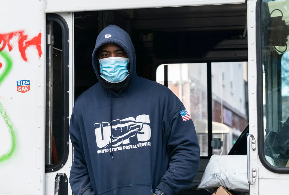 Take It From a Teacher Raised by 2 Postal Workers, the Attacks on Schools and the USPS Are Linked