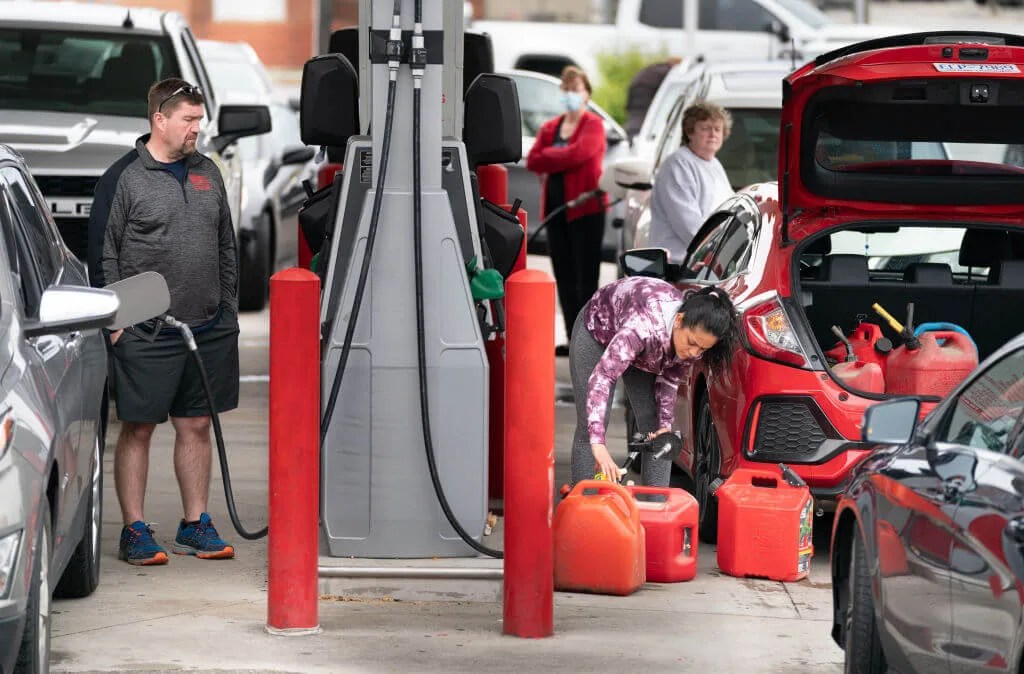Don’t Put Gas in Plastic Bags, NC: Tips for Surviving the Fuel Shortage