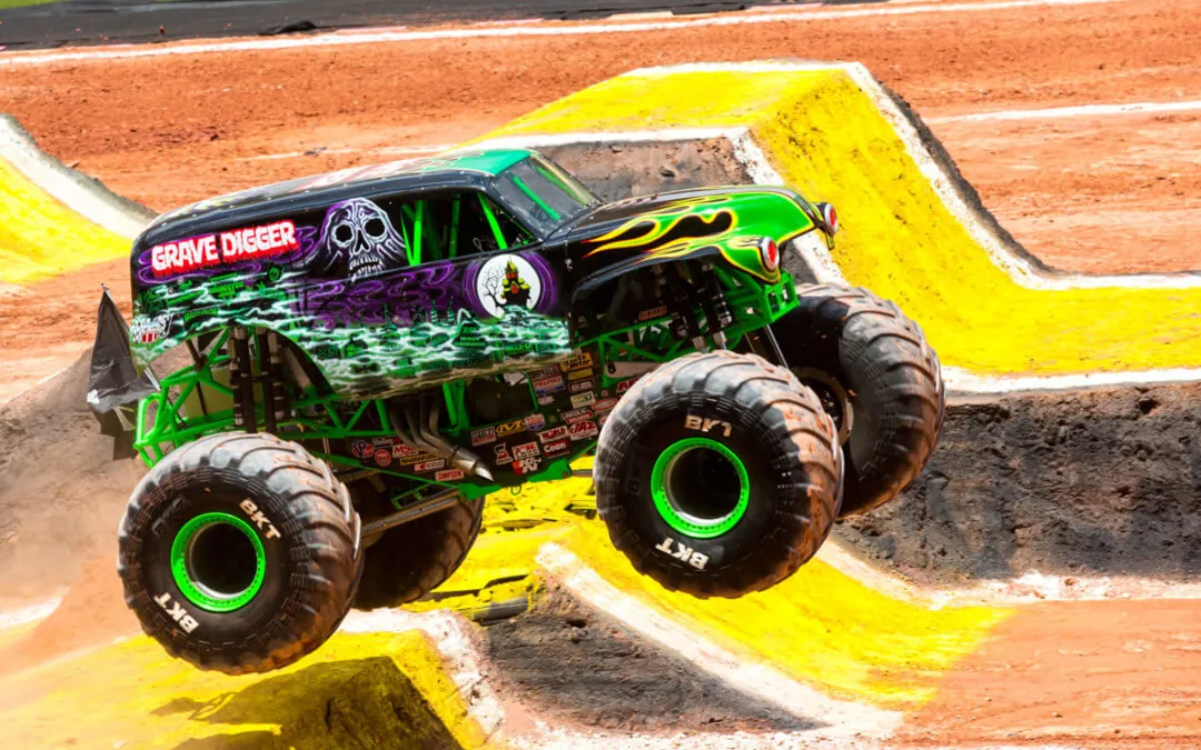 Grave Digger’s Dungeon and Giant Chairs: Unusual NC Roadside Attractions