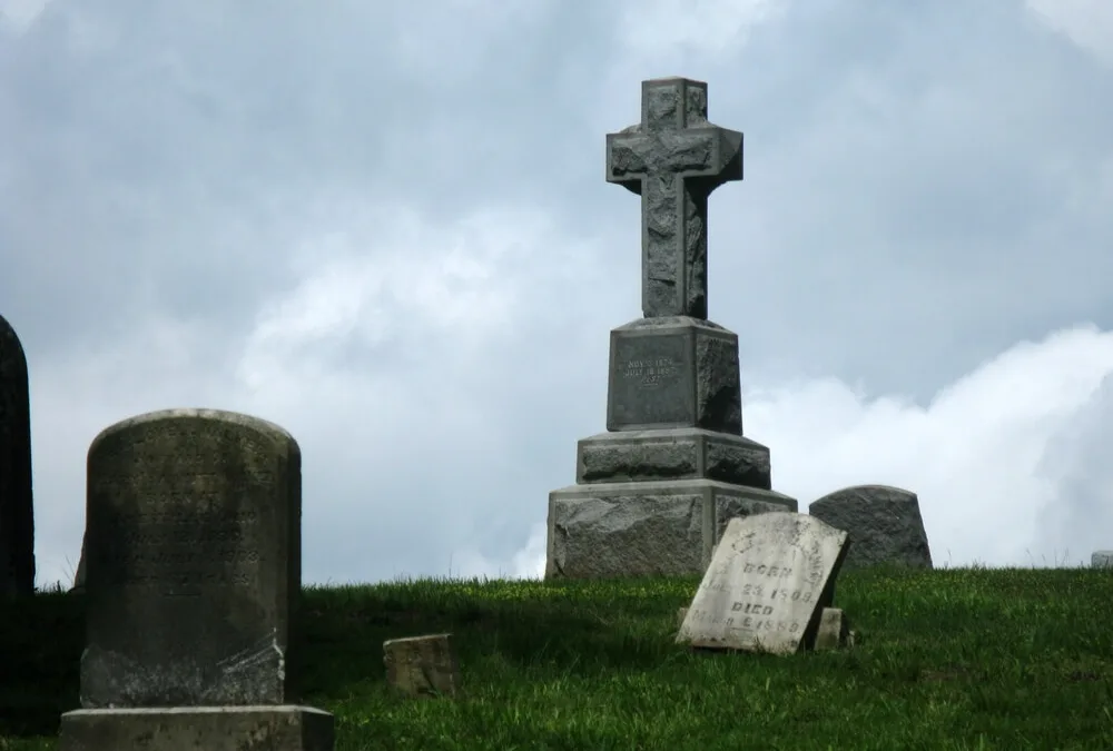 Morbid Curiosity: North Carolina’s Most Fascinating Graveyards