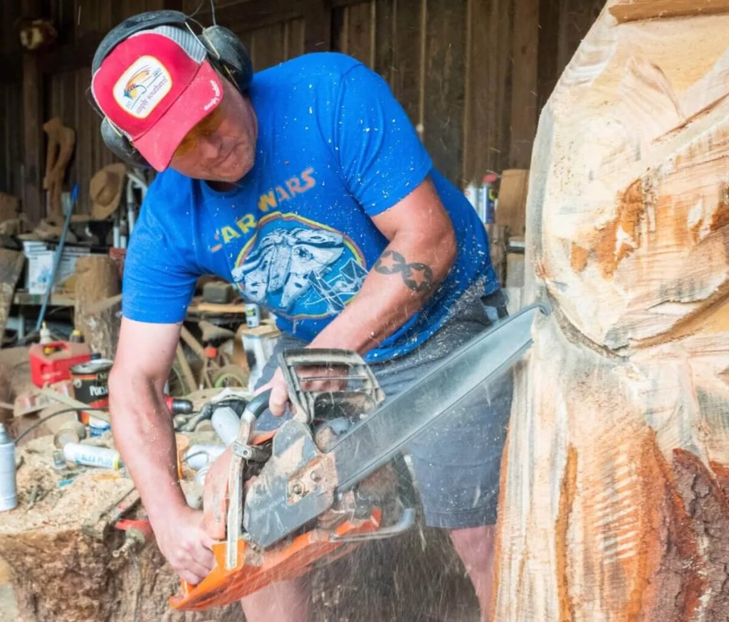 Elk, Chainsaw Carving, and Building a Good Drum: Our Guide to NC’s Blue Ridge Craft Trails