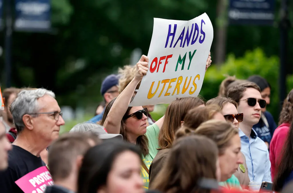 NC Republicans Pass a 12-Week Abortion Ban, Impose Other Restrictions on Reproductive Freedom