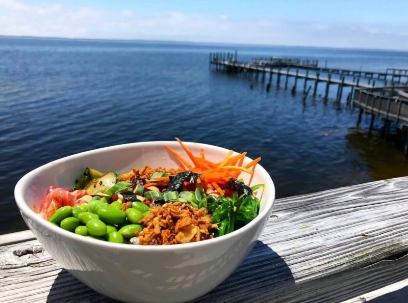 12 Cheap Stops Along The Outer Banks National Scenic Highway to Visit With Your Foodie Friend