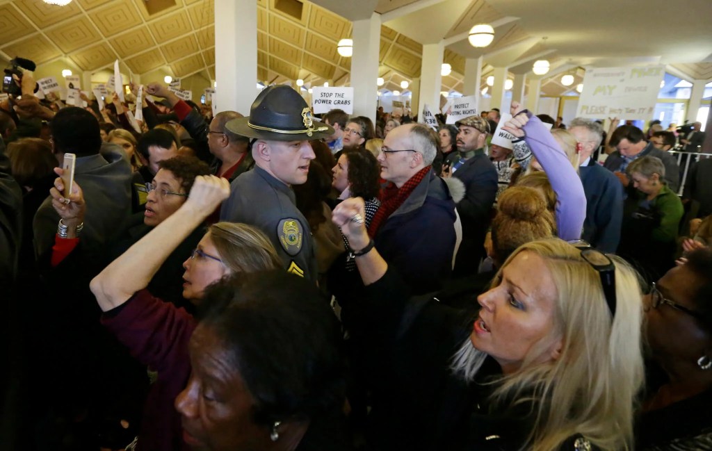 NC Bill Would Let a Few Parents Oust School Leaders, Prosecute Librarians