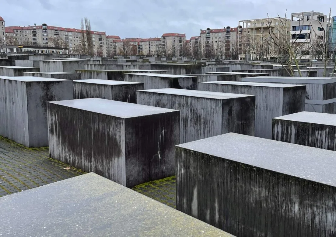 Op-Ed: Studying the Holocaust remains vital to ensuring it never happens again Op-Ed: Studying the Holocaust remains vital to ensuring it never happens again