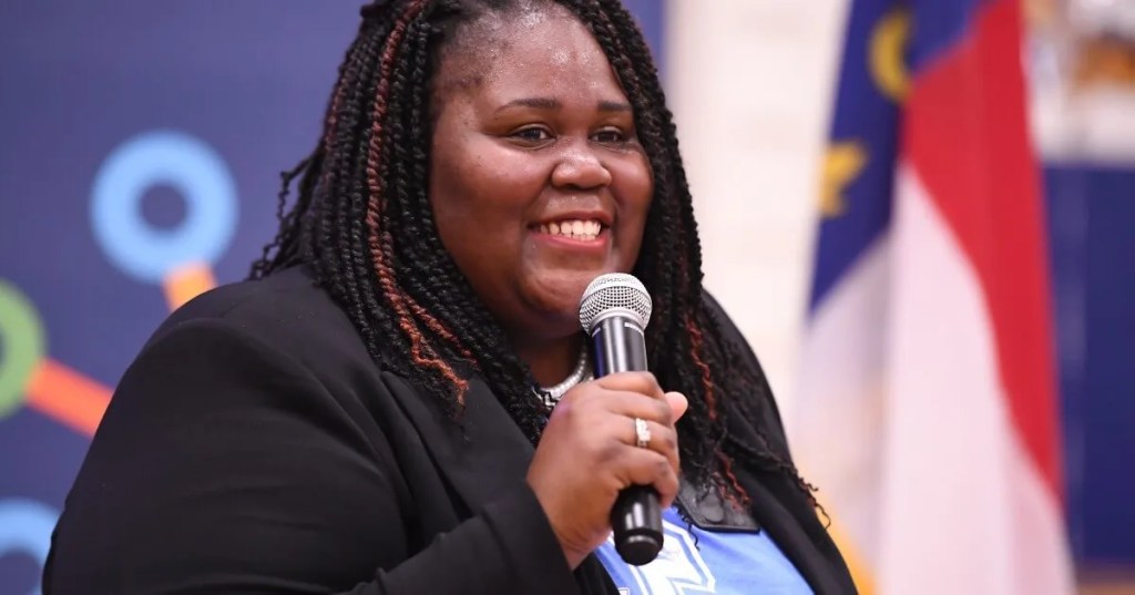 Watch NC principal give emotional speech on winning ‘Oscars of teaching’
