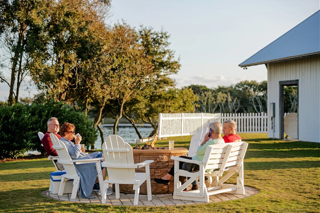 8 Affordable And Fun Winter Getaways In Eastern NC