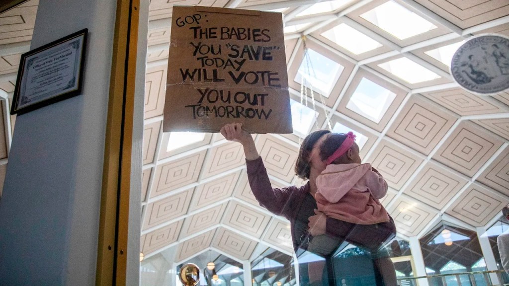How Florida’s 6-week abortion ban will complicate access in North Carolina