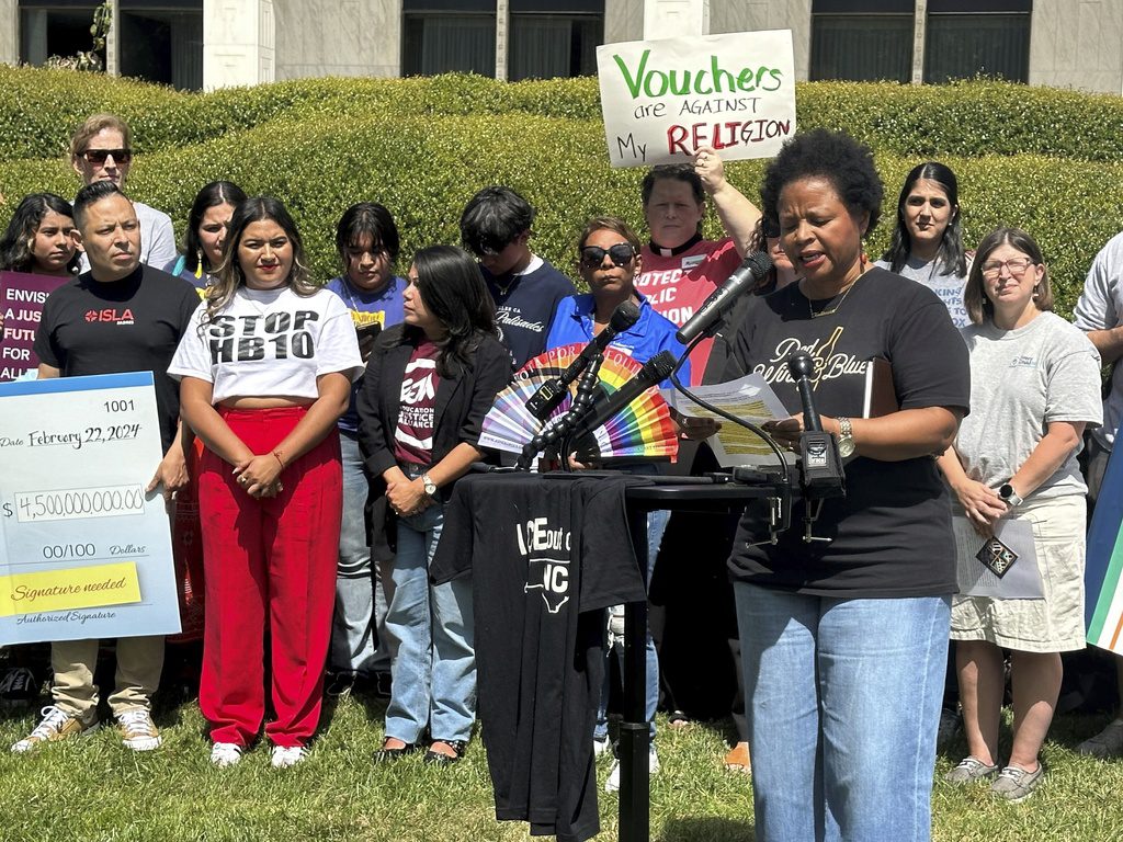 NC Republicans vote to expand private school voucher program by $463 million, but refuse to raise teacher pay