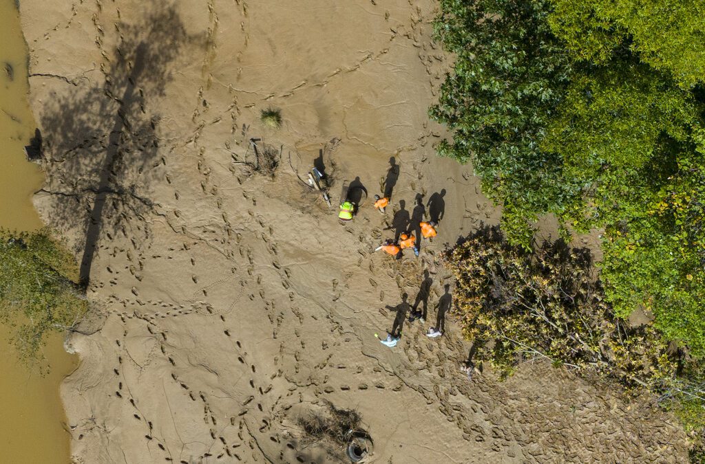 Crews search for survivors in North Carolina’s mountains days after Helene’s deluge