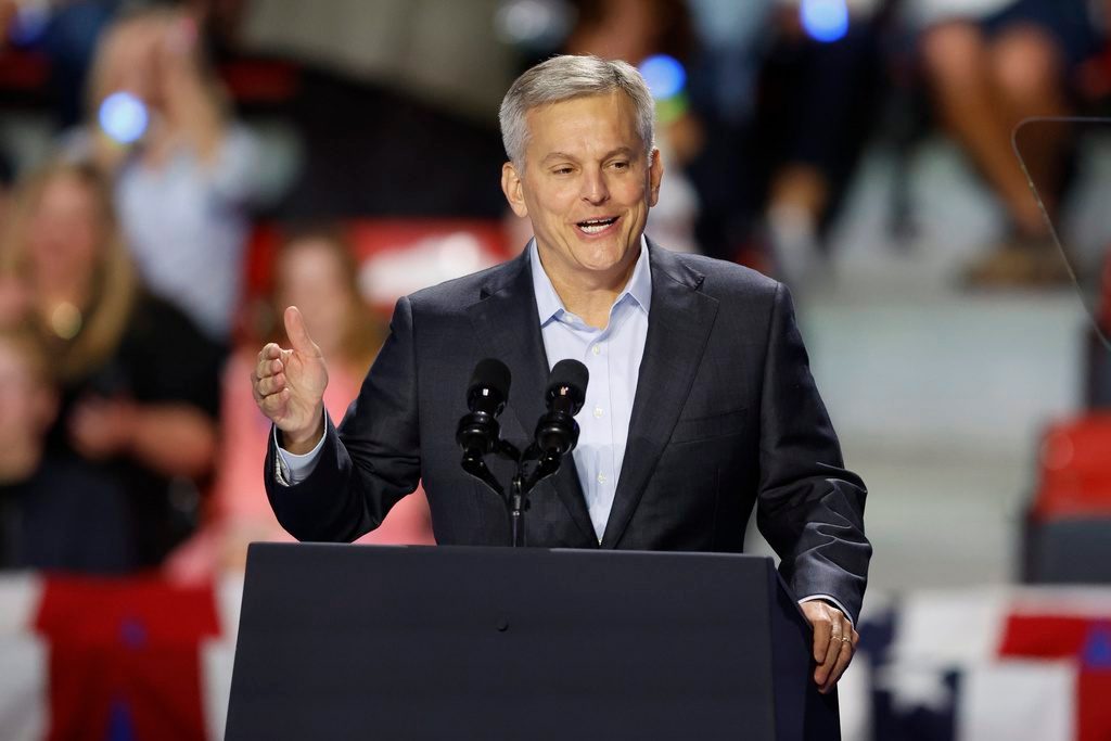 Opinion: As a Republican, I trust Josh Stein to be our next governor