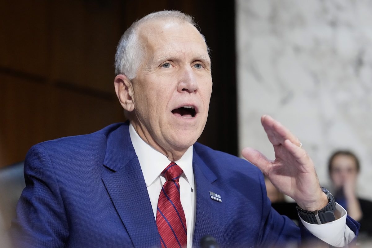 Opinion: Congress wants you to pay for tax cuts for the ultra-wealthy