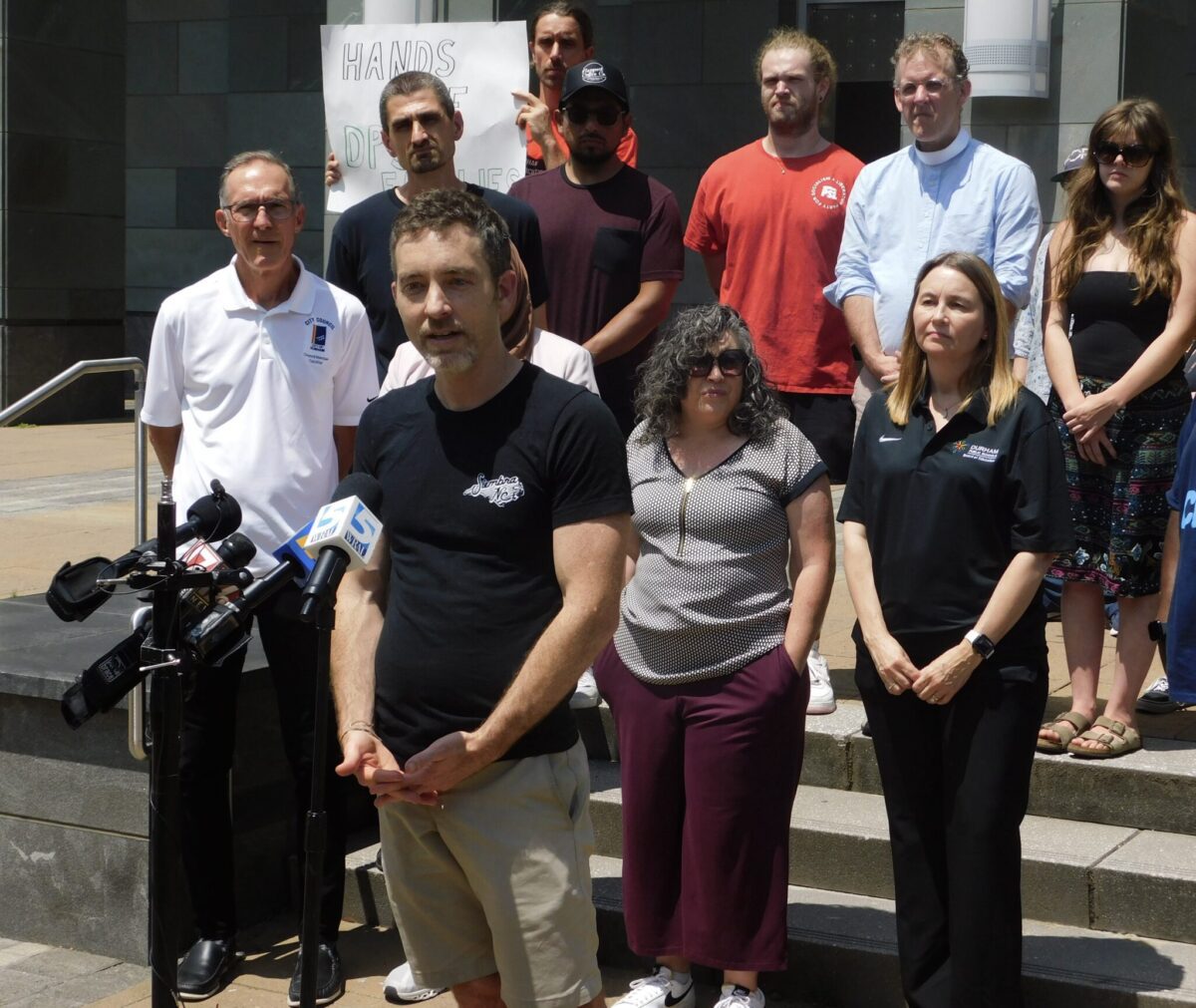 In Durham, immigrant advocates condemn ICE presence at courthouse