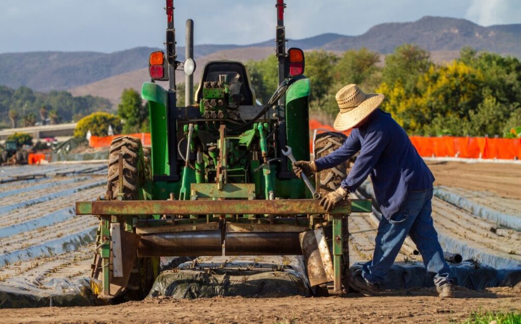 As President Donald Trump makes good on campaign promises to deport immigrants living in North Carolina and across the U.S. without proper documentation, a new report spotlighted the economic risks to Social Security and other programs relying on payroll tax revenues.