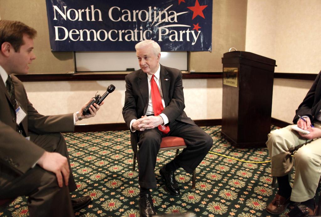 A giant in NC politics has died