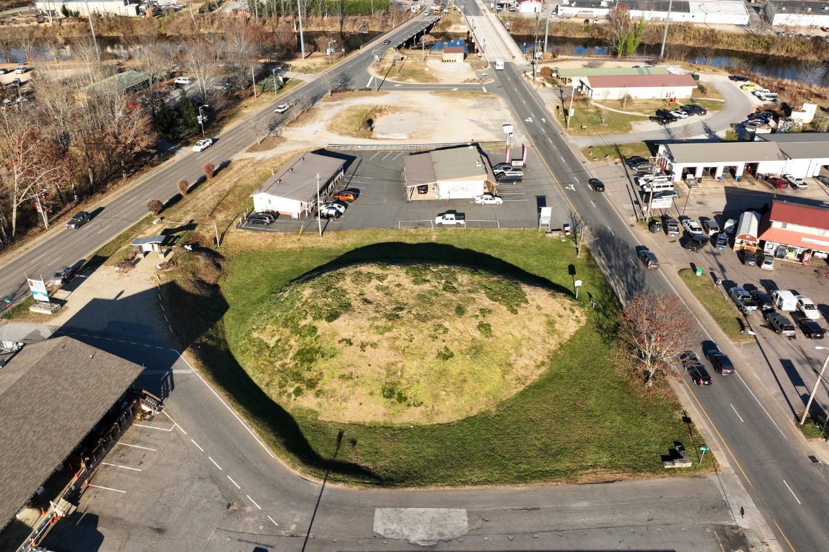 NC town to return land to Cherokee