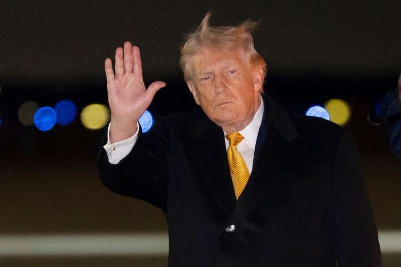 Trump attacks Venezuela