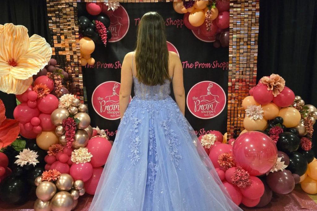 Good News Friday: This NC church gives away free prom dresses