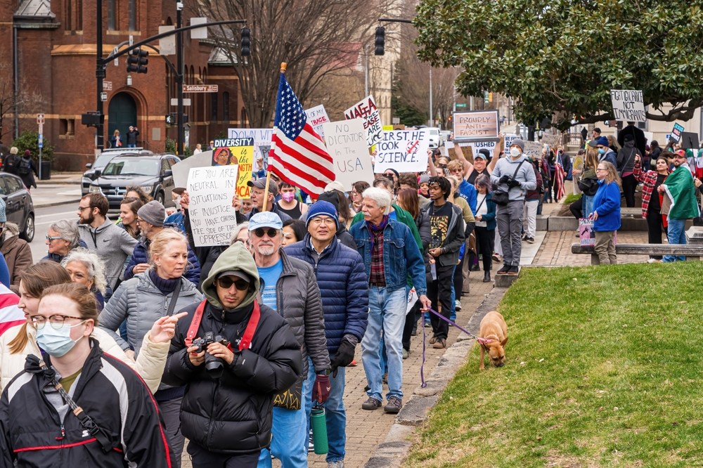 NC Democrats propose 7% income tax on the rich to fund North Carolina schools