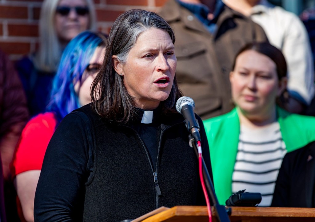 Asheville immigrant advocates praise Supreme Court birthright citizenship ruling