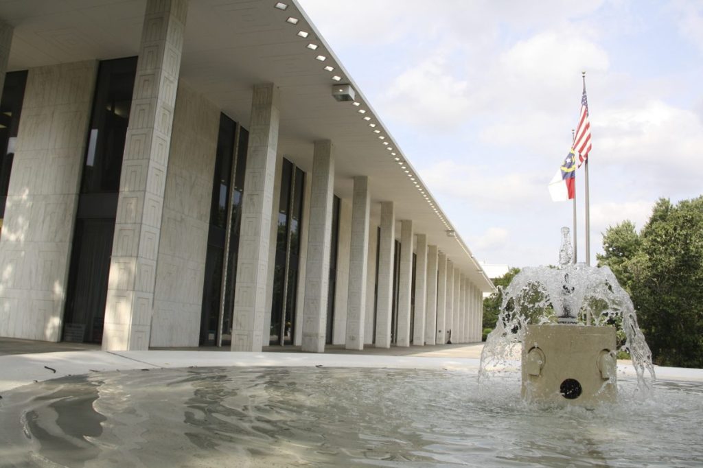 5 key races that could determine if Democrats break the Senate Supermajority