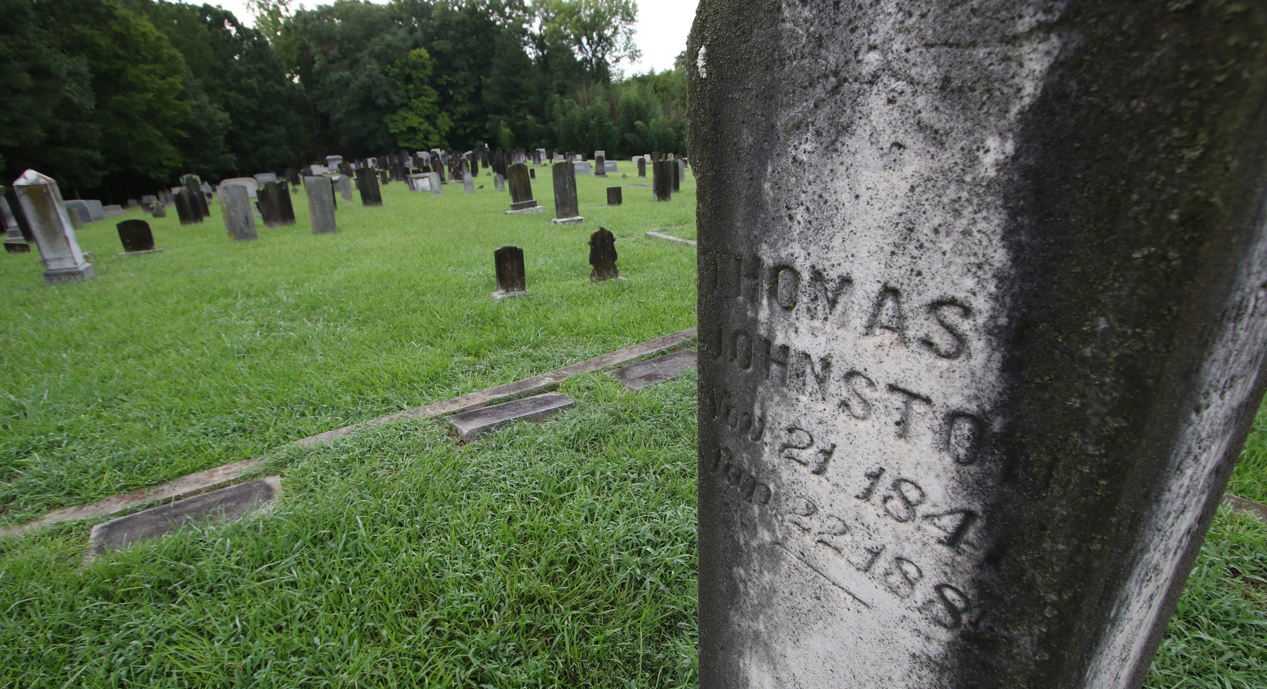 Unmarked graves are a long-lost mystery at this North Carolina church 