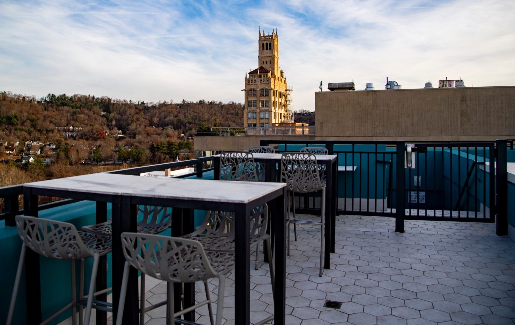 10 Asheville restaurants and hotels with amazing fall views