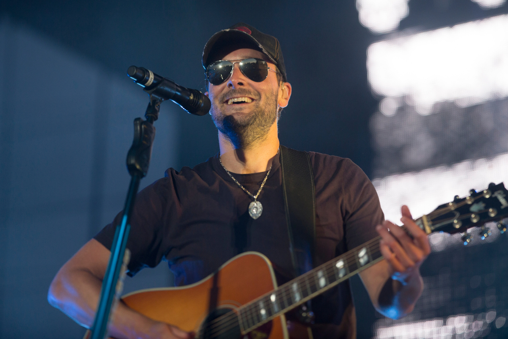 Good News Friday: Eric Church is giving away homes in western NC