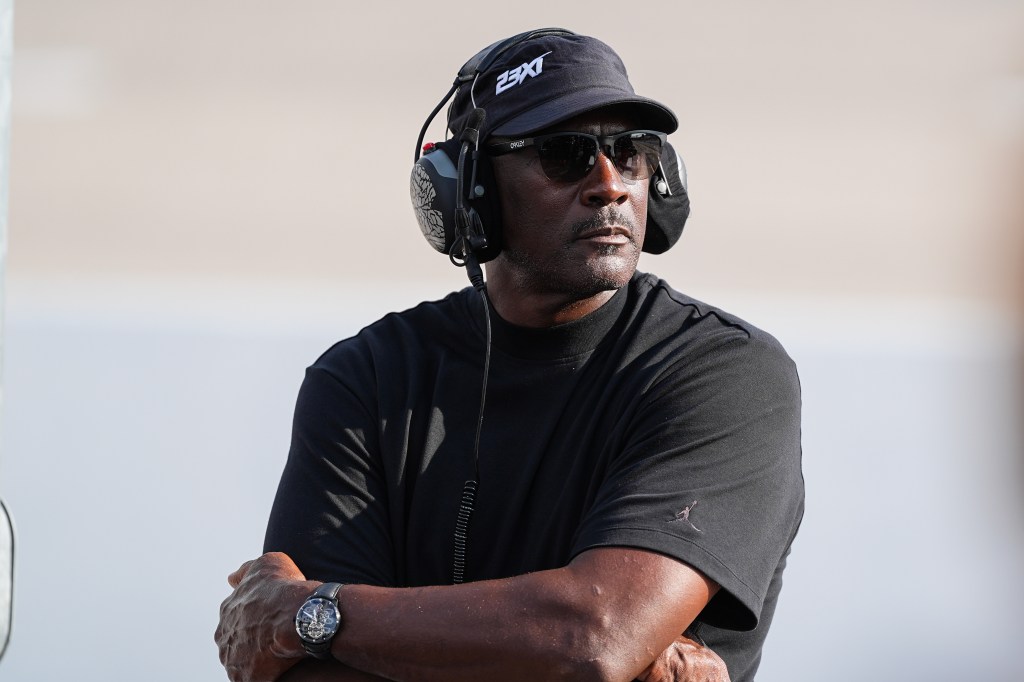 Michael Jordan makes $10 million commitment to UNC School of Social Work in honor of his mother